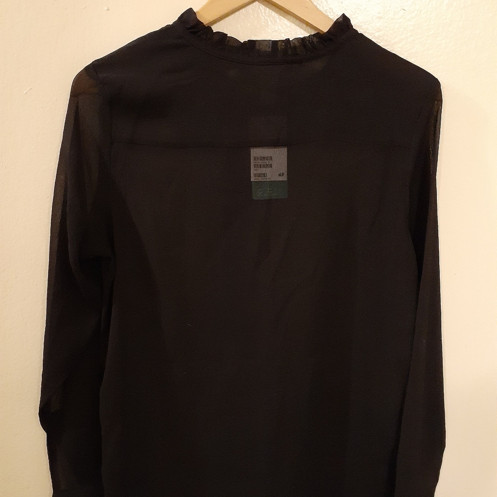 H&M Blouse - Picture 3 of 4